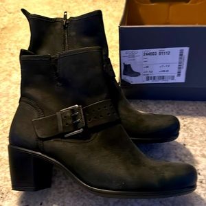 Ecco boots - Elaine style brand new in box never worn